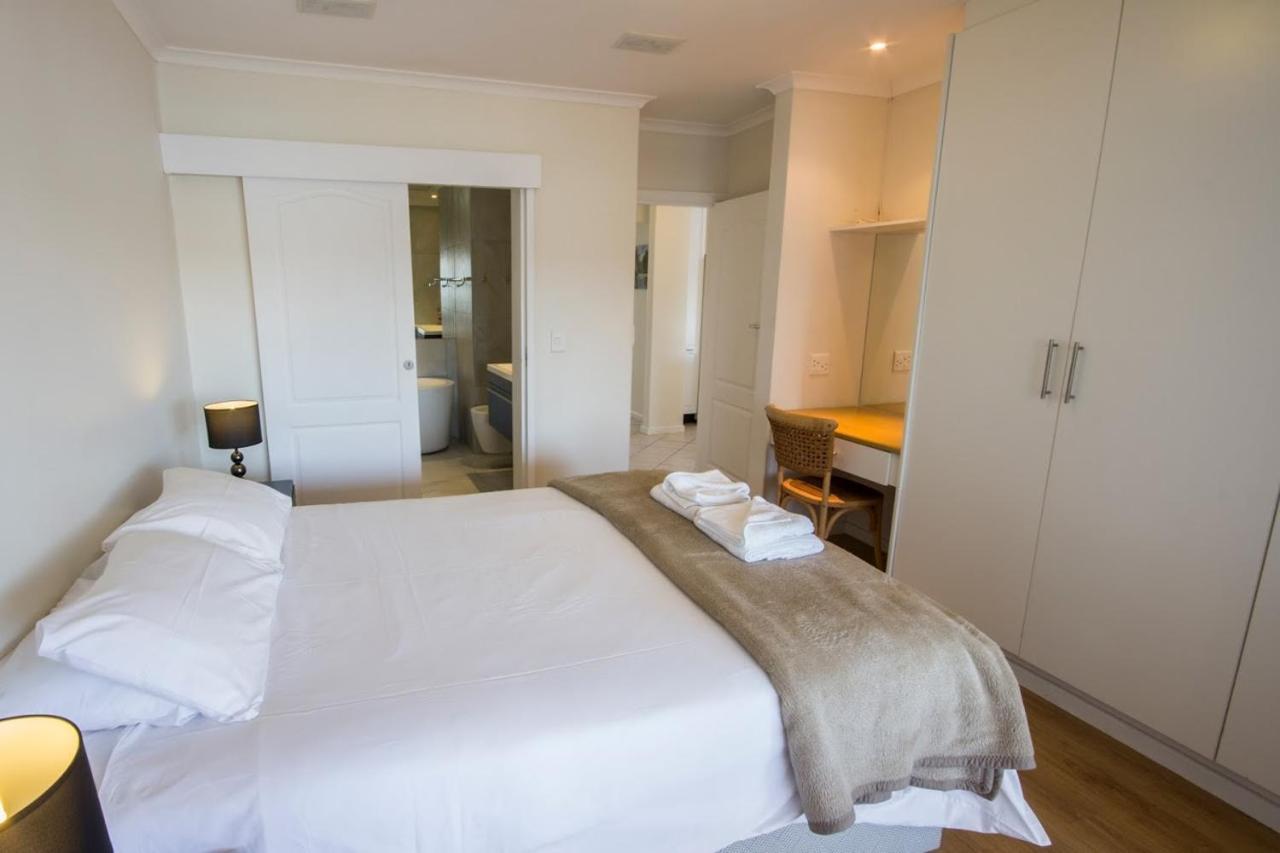 Laguna Grove 15 3 Bedroom Apartment Knysna Bagian luar foto