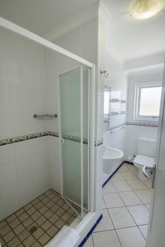 Laguna Grove 15 3 Bedroom Apartment Knysna Bagian luar foto