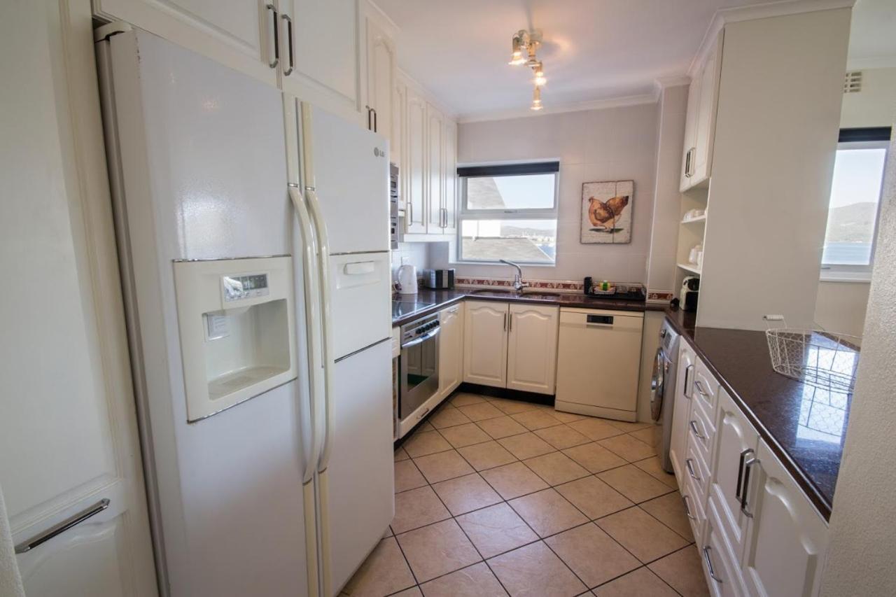 Laguna Grove 15 3 Bedroom Apartment Knysna Bagian luar foto